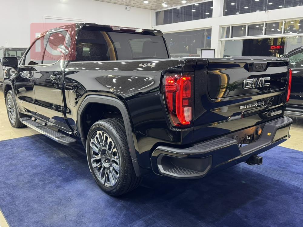 GMC Sierra